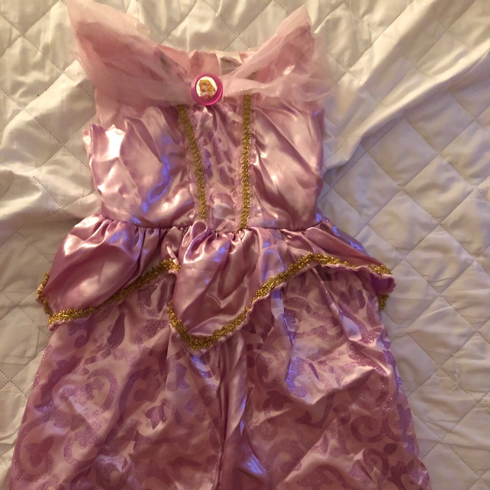 Aurora fits ages 3-6